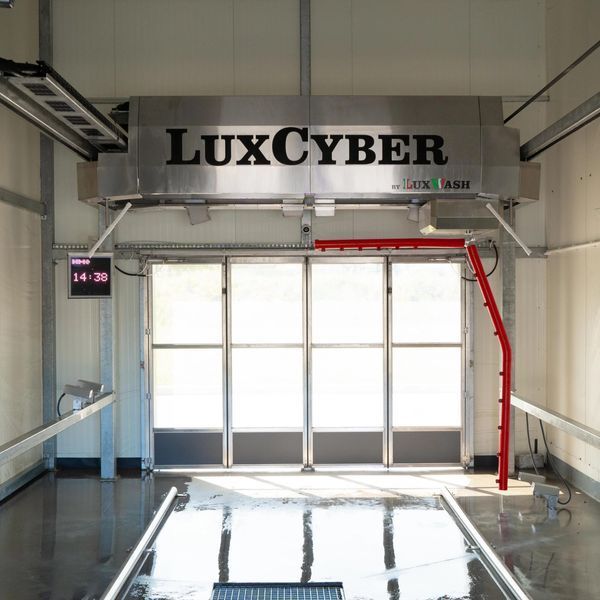 Автоматична роботизована безконтактна мийка LuxCyber LuxCyber фото Автоматична роботизована безконтактна мийка LuxCyber LuxCyber фото